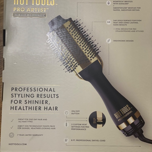 Blow Dryer - Picture 2 of 3